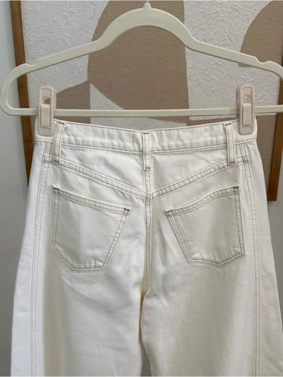 Joe's Jeans Ecru Barrel Jean - Picture 4 of 4